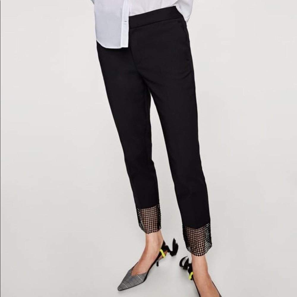 ZARA Cropped Trousers with Giupure Lace Hem. NEW